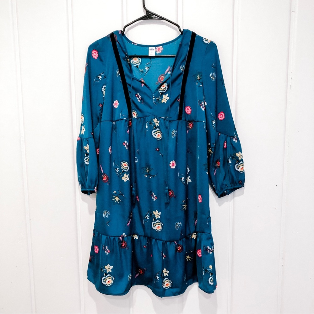 Old navy floral dress!